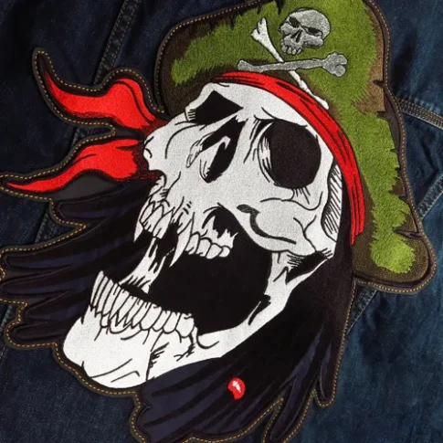 Бродиране на емблеми